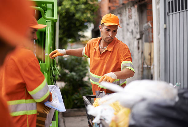 Best Construction Debris Removal  in Loogootee, IN